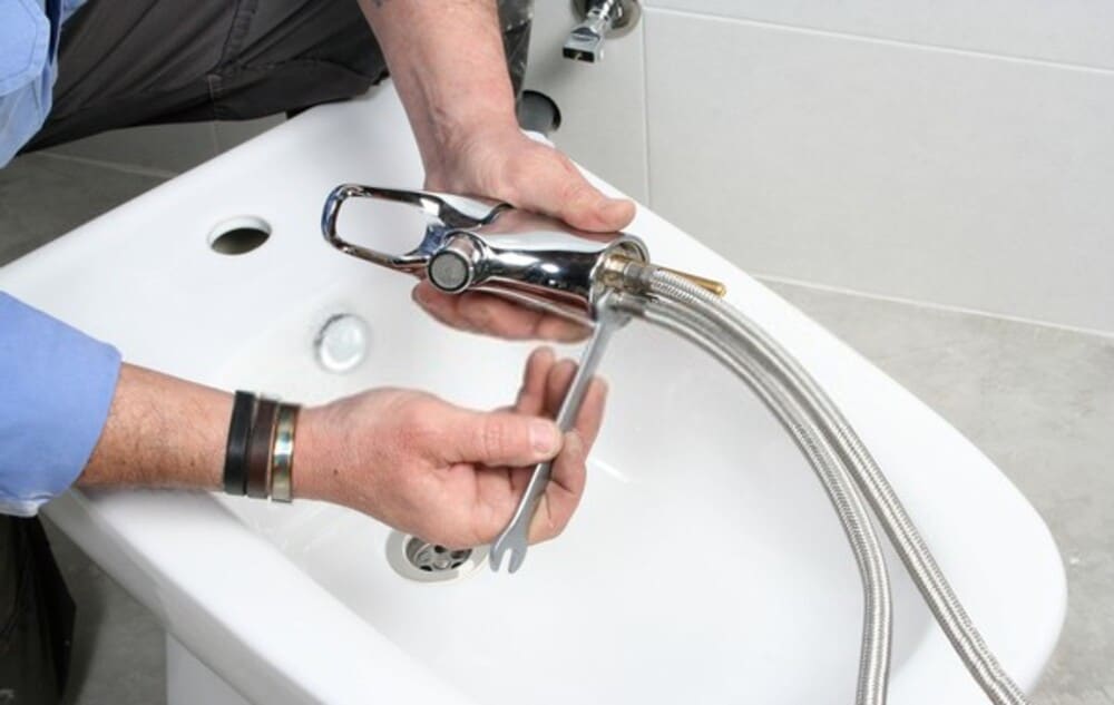 how to replace a faucet on a stand-alone bidet